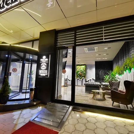 Western Premier Hidden Hills Hotel