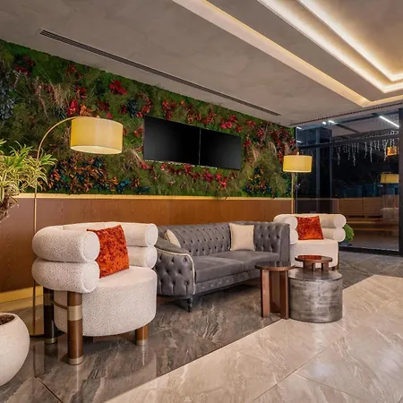 Western Premier Hidden Hills 5*