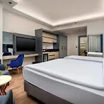 Western Premier Hidden Hills 5*