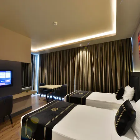 Western Premier Hidden Hills 5* Istambul