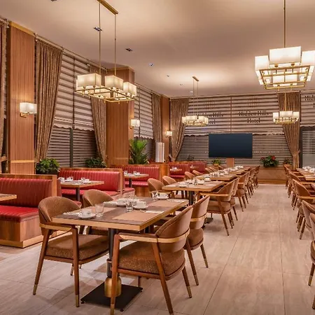 Western Premier Hidden Hills فندق