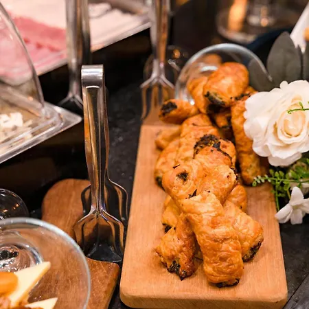 Hotel Western Premier Hidden Hills