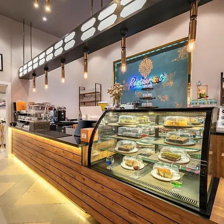 Western Premier Hidden Hills 5*