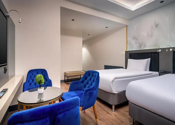 Western Premier Hidden Hills Estambul