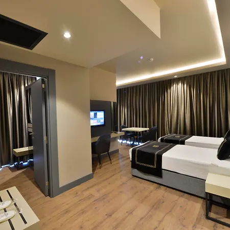 Western Premier Hidden Hills 5*